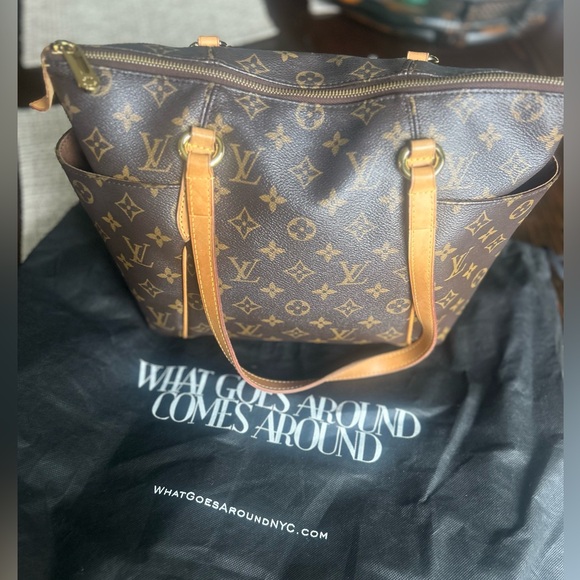 EUC LV Totally PM ** Authentic ** - Picture 1 of 10